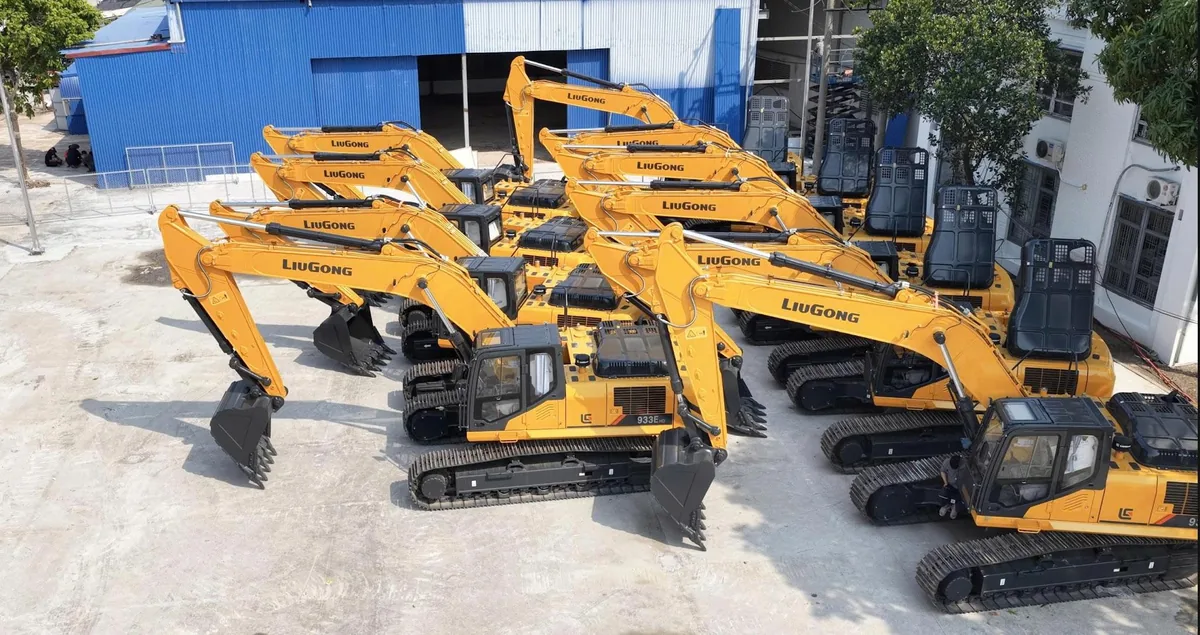 Đội máy LiuGong tại công trường